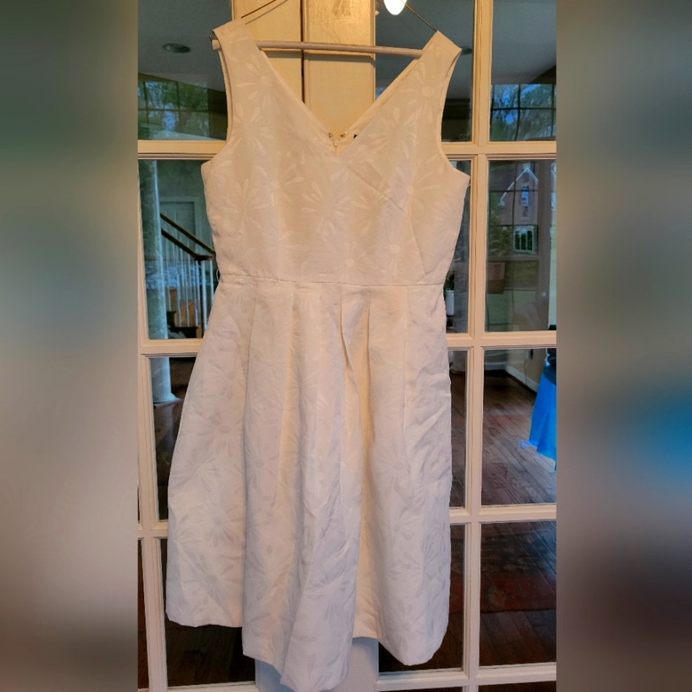 TAHARI White Dress